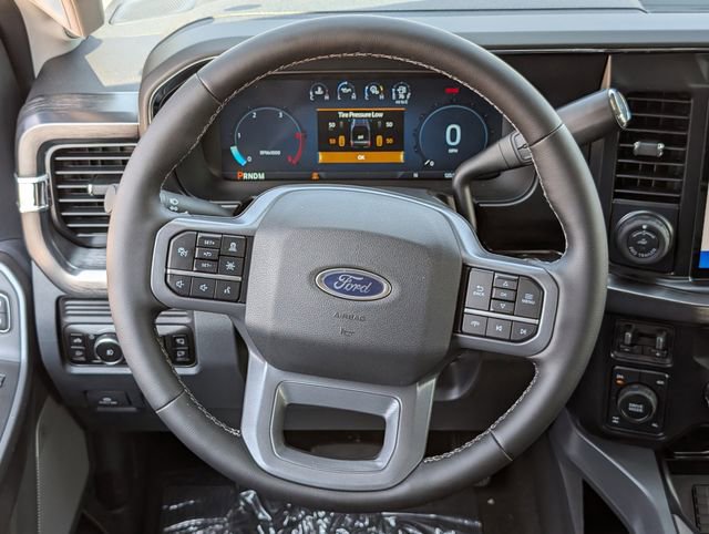 New 2026 Ford F350 Lariat w/ Black Appearance Package image 43