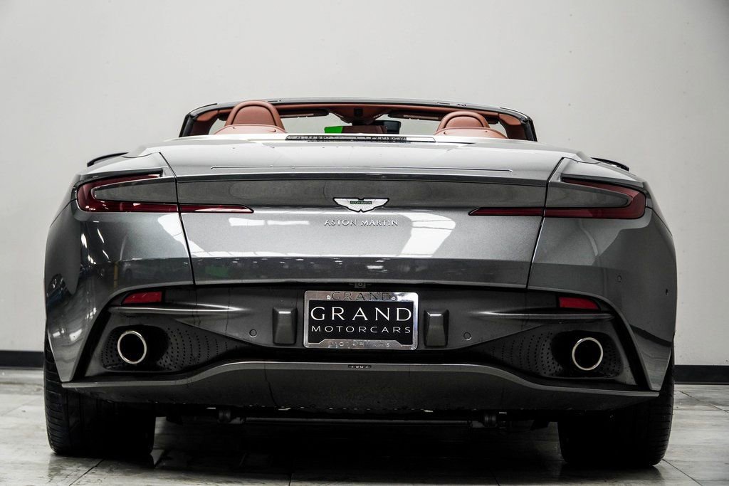 Used 2019 Aston Martin DB11 Volante image 13