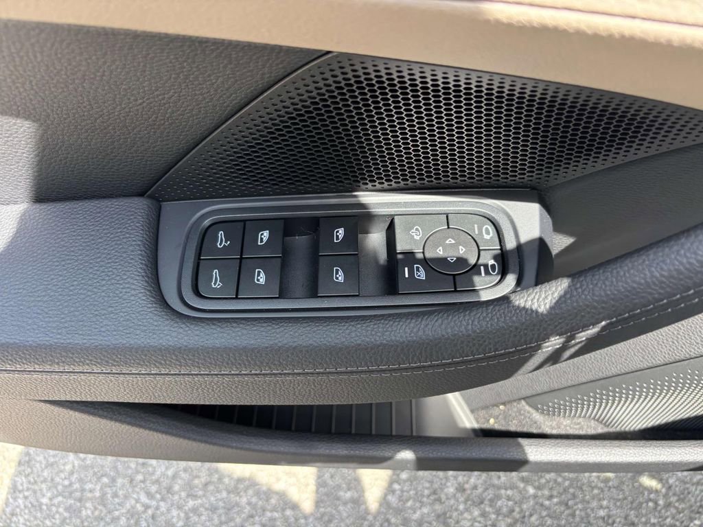 New 2025 Porsche Panamera image 24