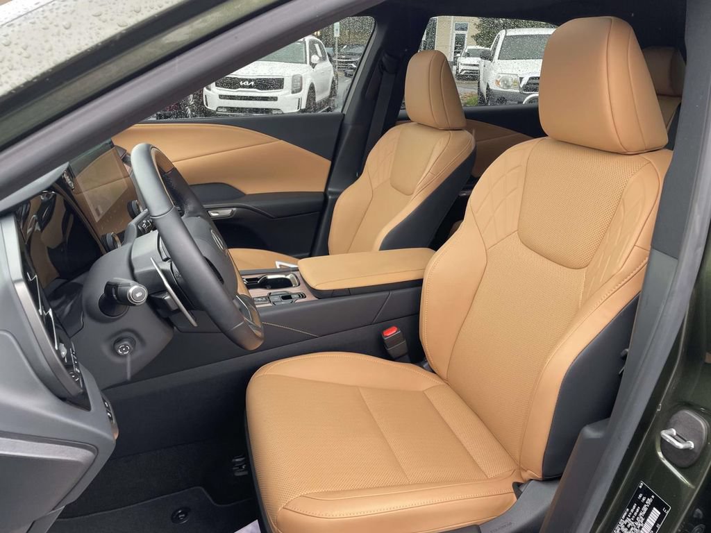 Used 2025 Lexus RX 350 Premium w/ Accessory Package (K3) FWD image 8