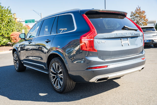 Used 2021 Volvo XC90 T6 Momentum w/ Climate Package AWD/4WD image 5