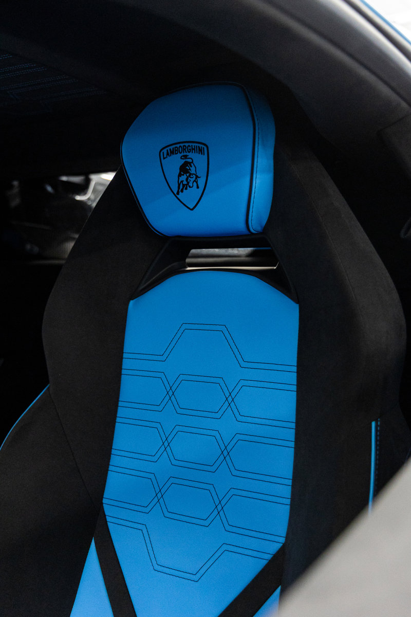 Used 2025 Lamborghini Revuelto image 48