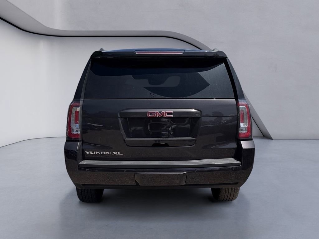 Used 2017 GMC Yukon XL SLT AWD/4WD image 5