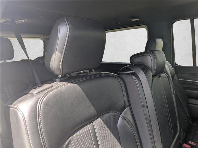 Used 2024 Jeep Wagoneer L Series II w/ Flexible Seating Group AWD/4WD image 18