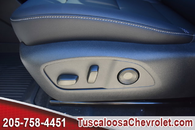 New 2027 Chevrolet Traverse LT w/ Driver Confidence Package FWD image 17