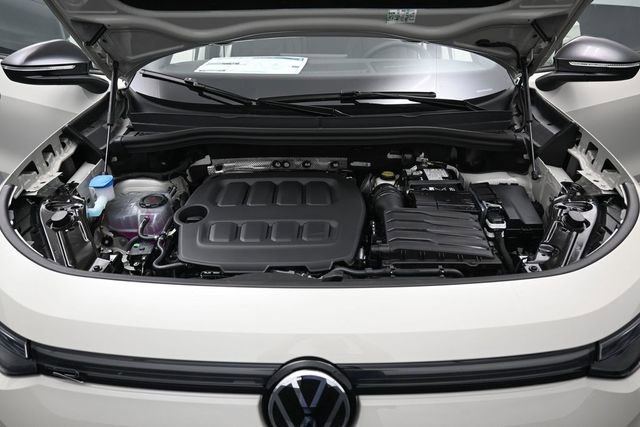 New 2026 Volkswagen Tiguan SE R-Line AWD/4WD image 15