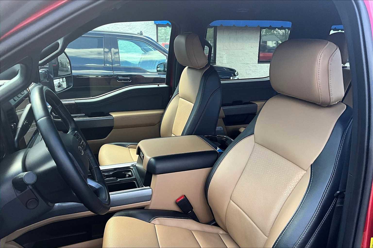 Used 2024 Ford F250 Lariat w/ Chrome Package image 7