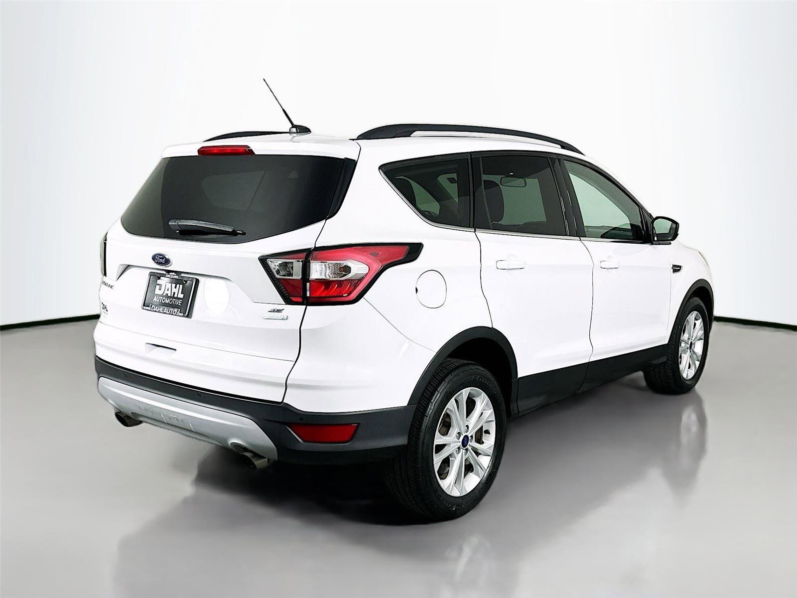 Used 2017 Ford Escape SE w/ Equipment Group 201A image 13