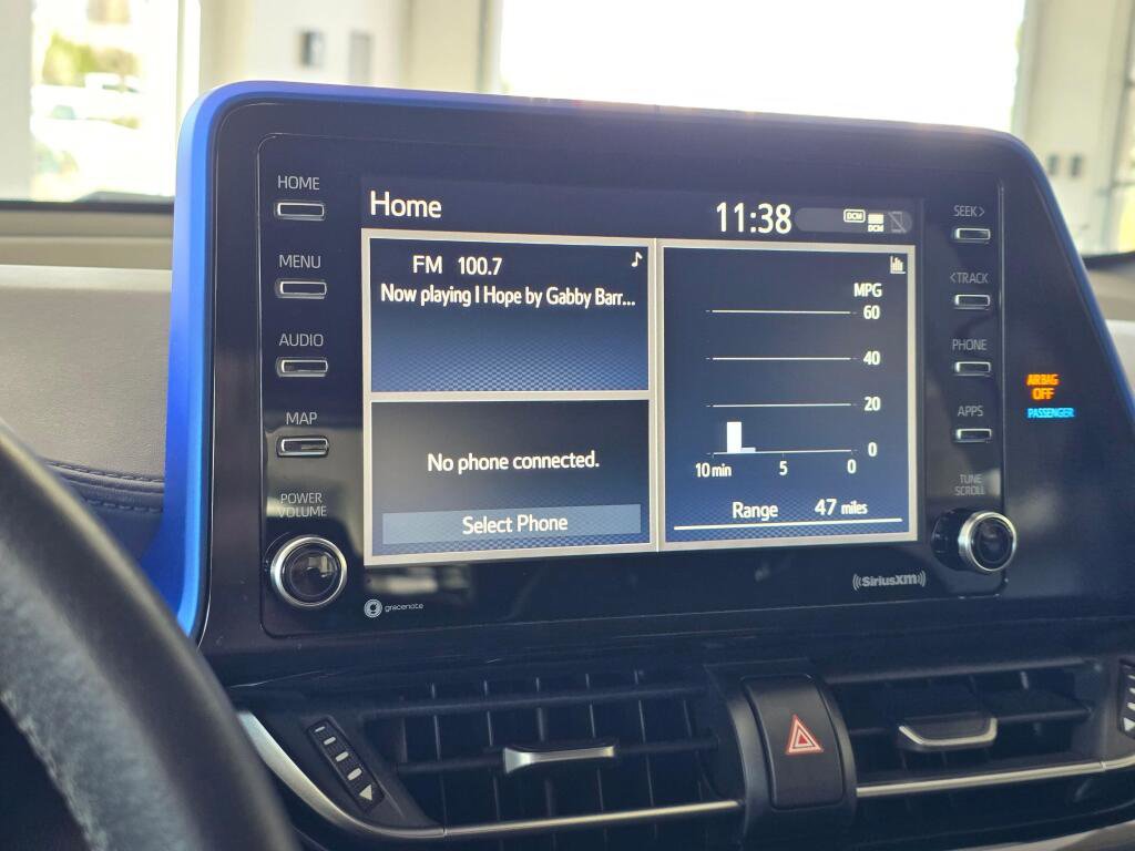 Used 2020 Toyota C-HR XLE image 29