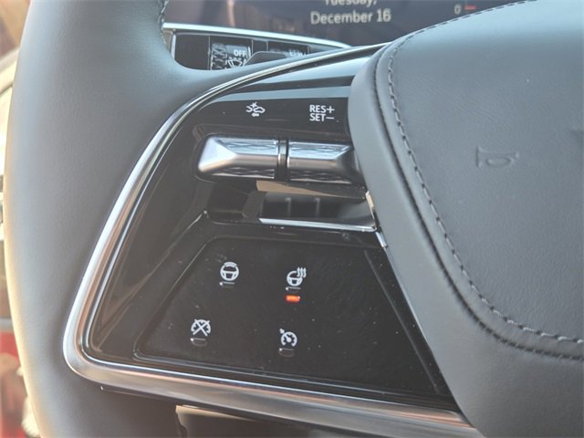 New 2025 Cadillac Lyriq Luxury image 21