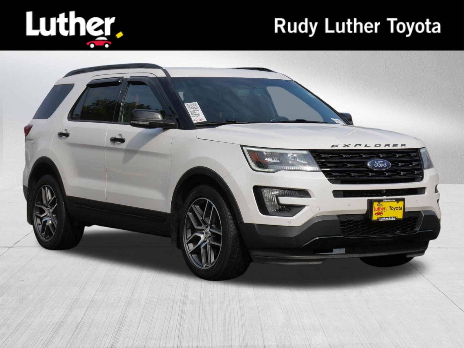 Used 2016 Ford Explorer Sport AWD/4WD image 1