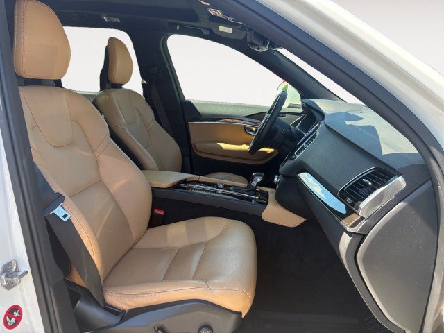 Used 2018 Volvo XC90 T6 Momentum w/ Convenience Package AWD/4WD image 12