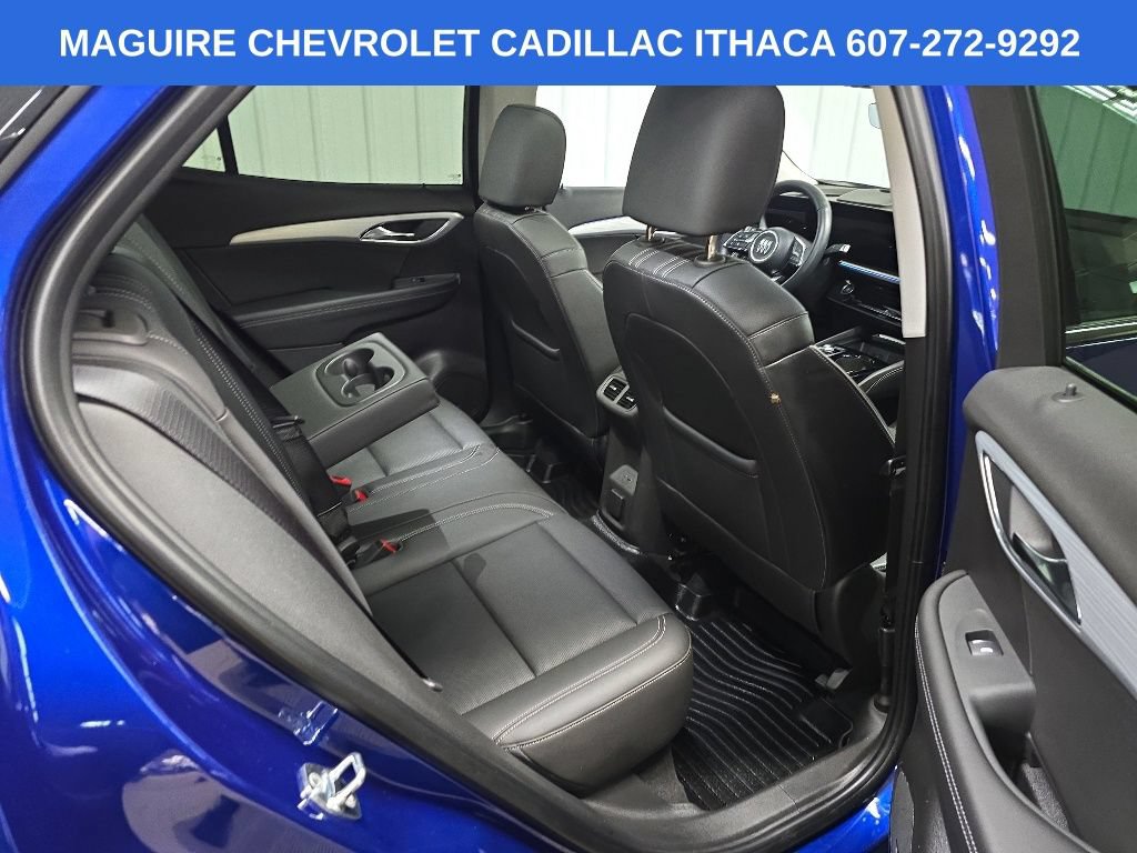 Used 2024 Buick Envision Avenir AWD/4WD image 18