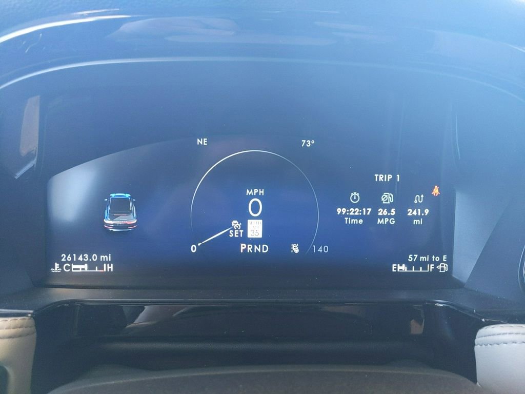 Used 2025 Lincoln Corsair AWD w/ Equipment Group 101A image 24