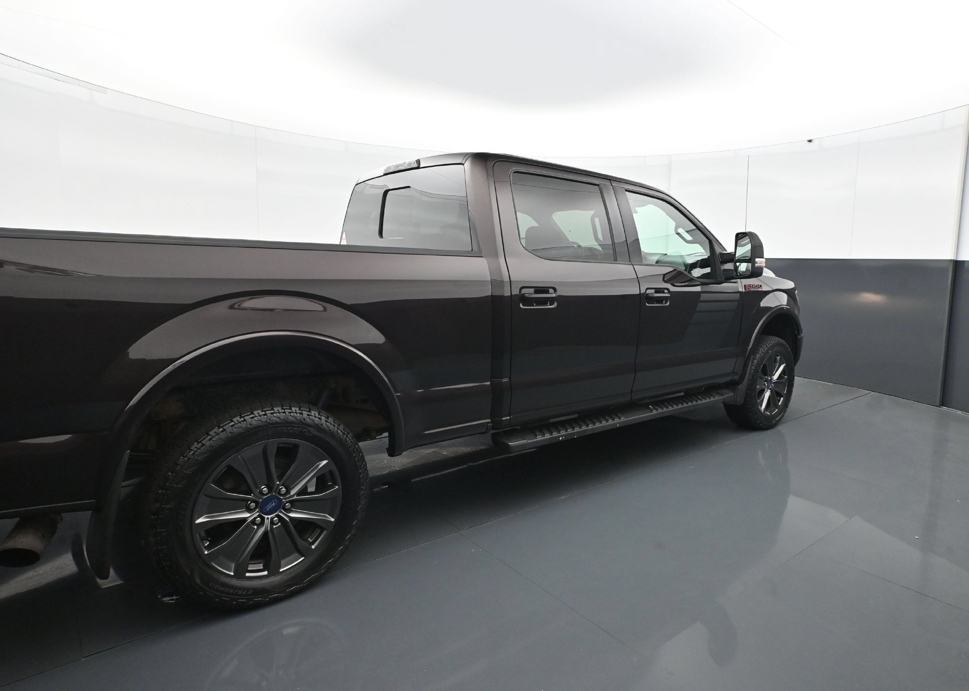 Used 2018 Ford F150 XLT w/ Equipment Group 302A Luxury AWD/4WD image 7