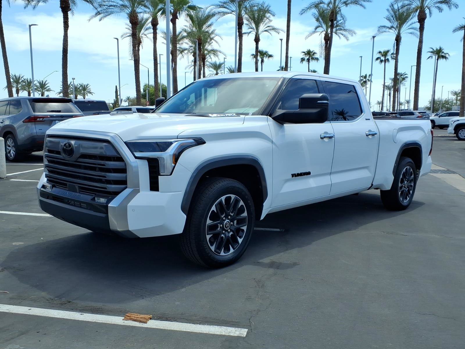 Used 2023 Toyota Tundra Limited w/ Power Package AWD/4WD image 8