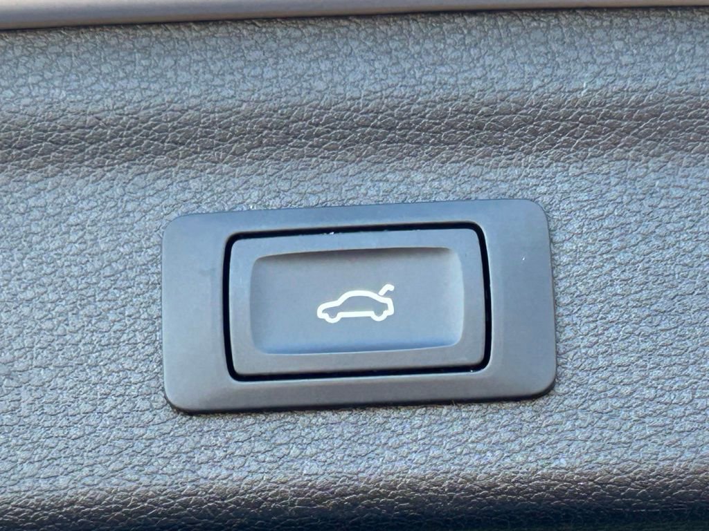 Used 2021 Audi Q3 2.0T Premium image 55