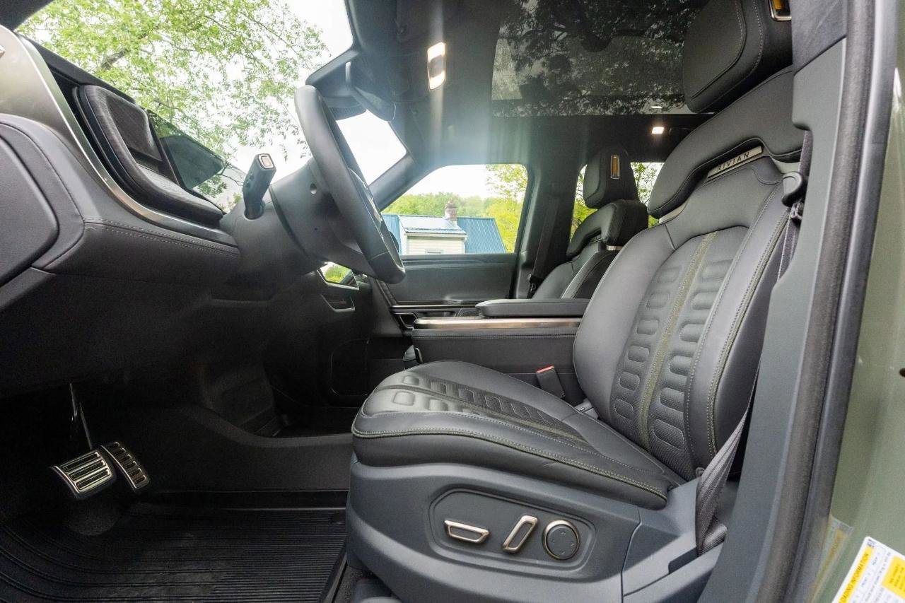Used 2022 Rivian R1T Launch Edition AWD/4WD image 14