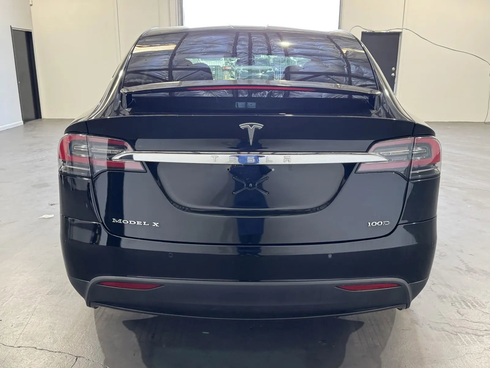 Used 2017 Tesla Model X 100D image 3