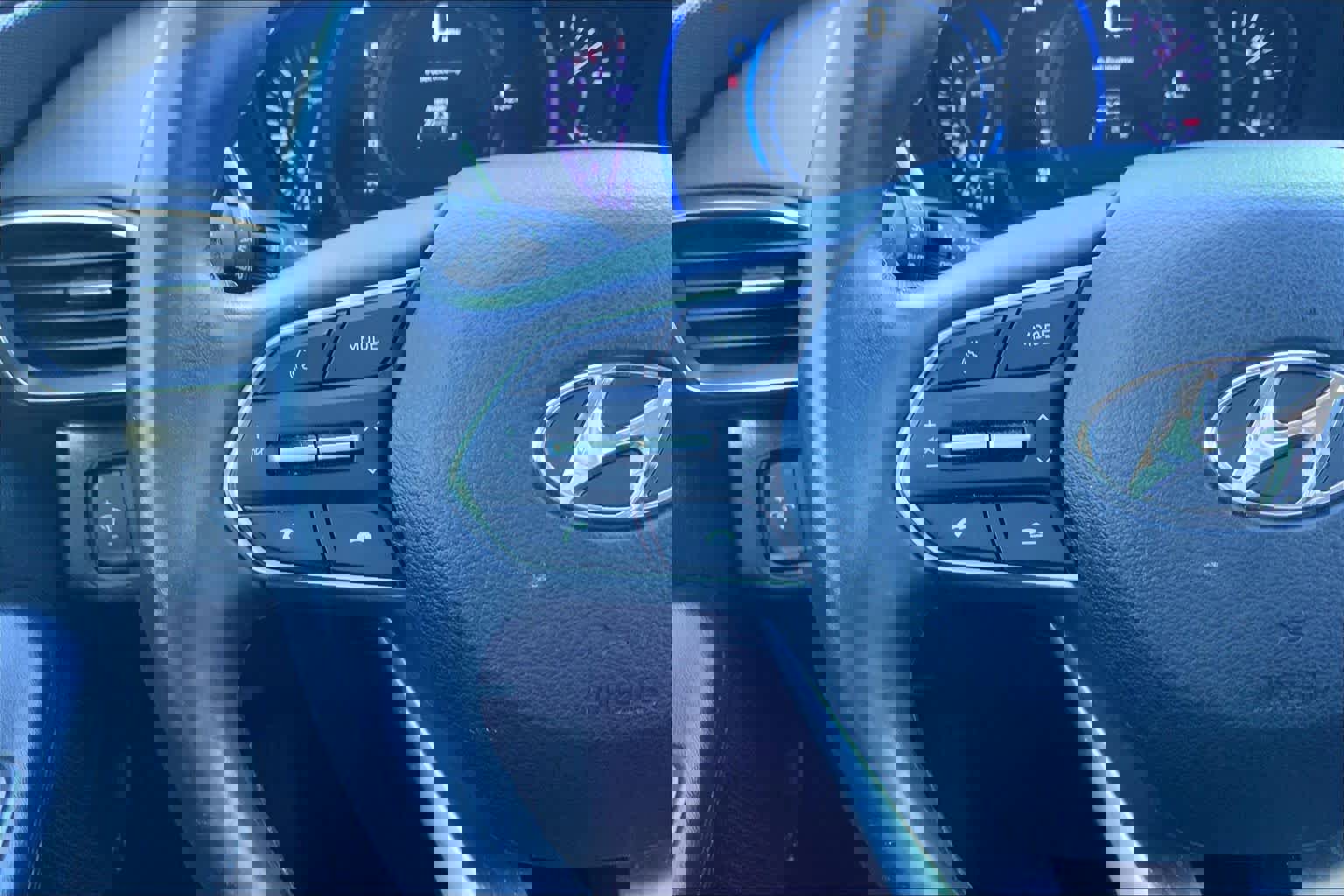 Used 2019 Hyundai Santa Fe SEL image 22