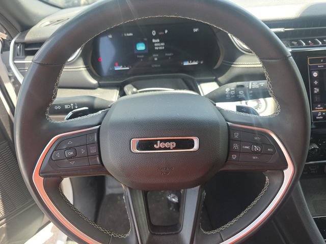 Used 2024 Jeep Grand Cherokee Altitude AWD/4WD image 8
