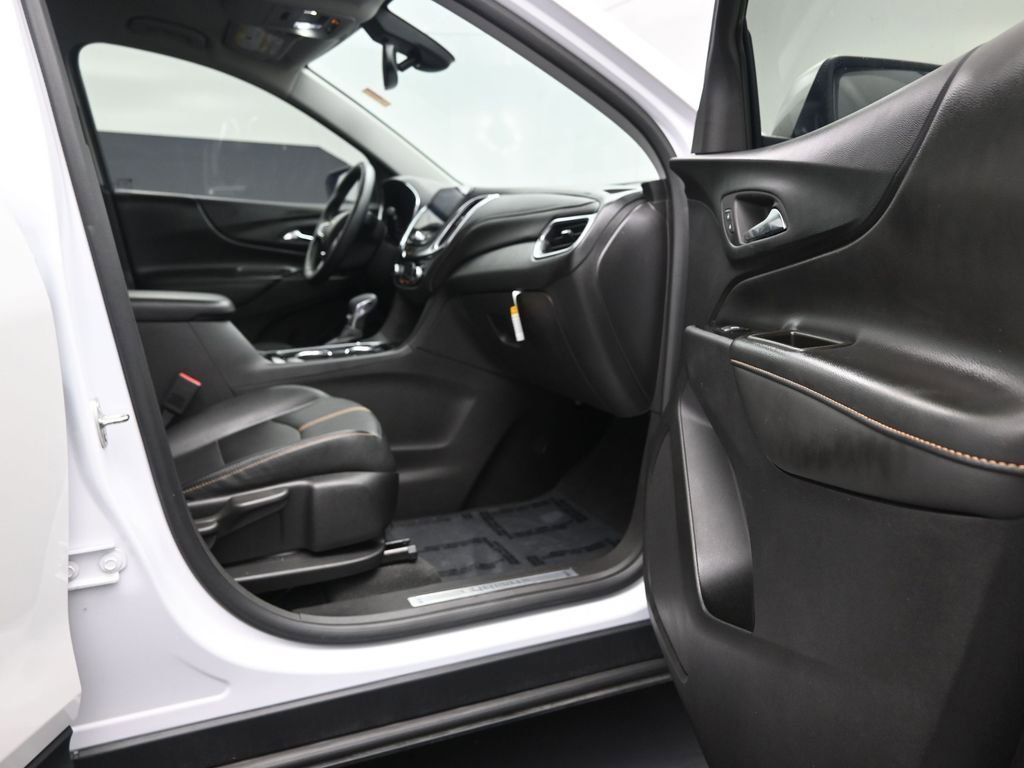 Used 2024 Chevrolet Equinox Premier FWD image 19