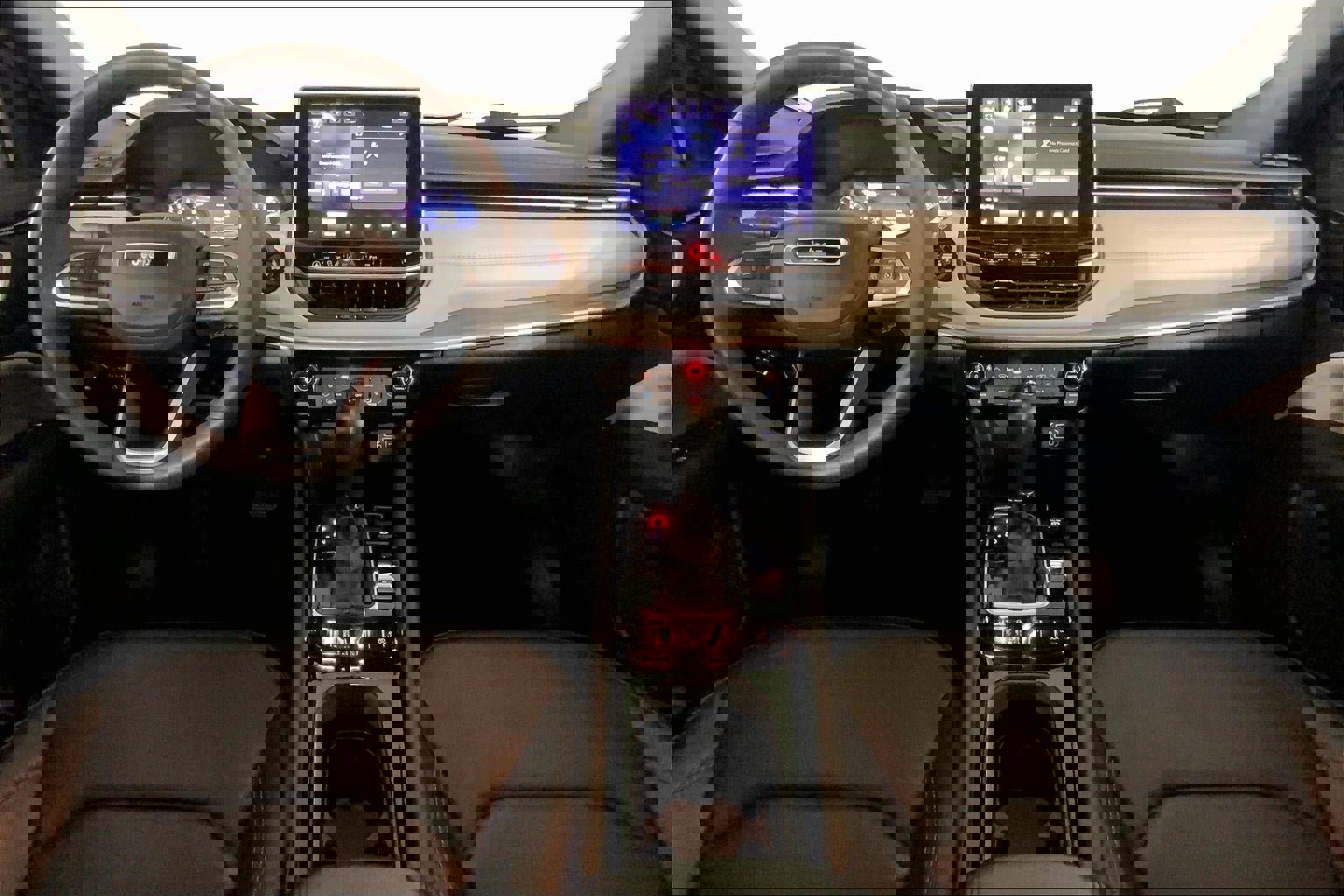 Used 2025 Jeep Compass Limited image 15