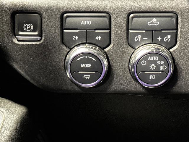 Used 2024 GMC Sierra 1500 Elevation image 24