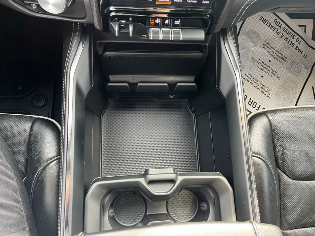 Used 2024 RAM 1500 Limited w/ Body Color Bumper Group image 16