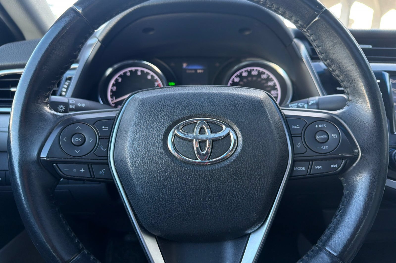 Used 2018 Toyota Camry SE w/ Moonroof Package FWD image 24