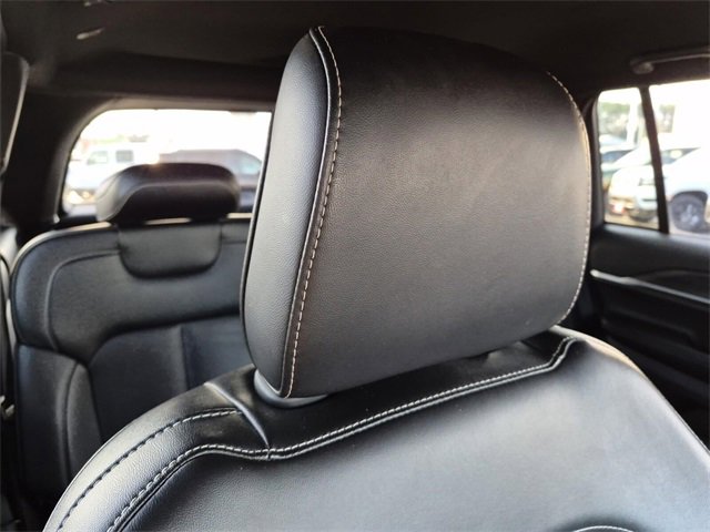 Used 2024 Jeep Grand Cherokee Limited image 15