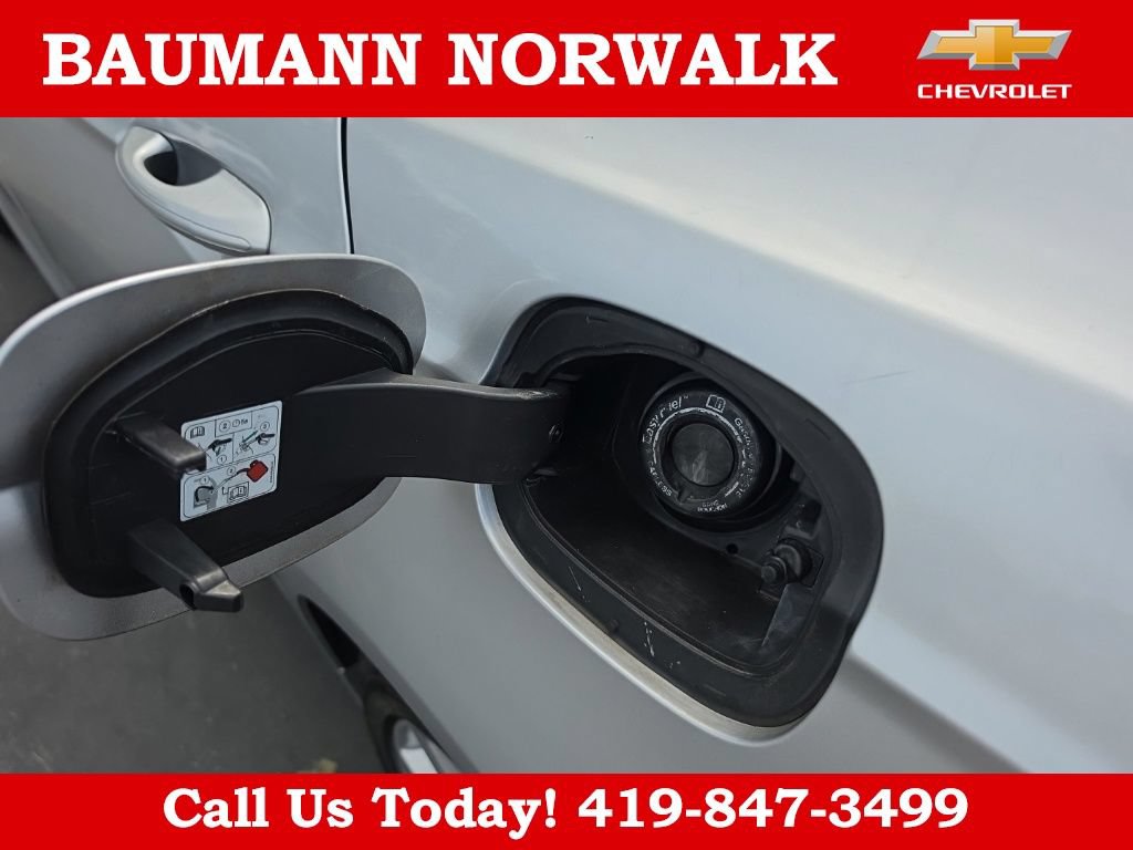 Used 2017 Ford Fusion SE w/ Fusion SE Technology Package FWD image 17