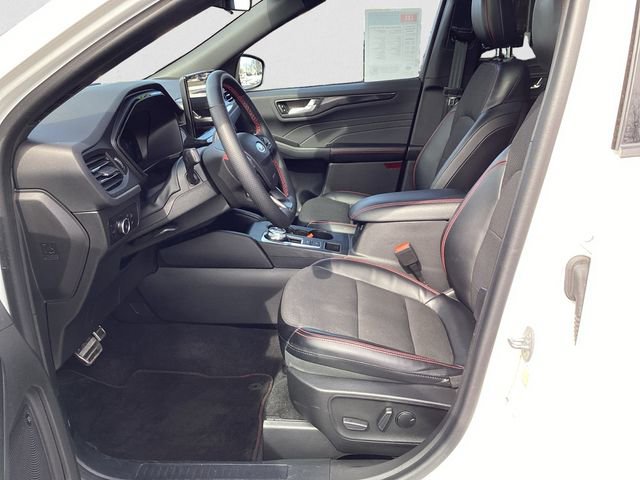 Used 2023 Ford Escape ST-Line Select w/ Tech Pack #2 image 9