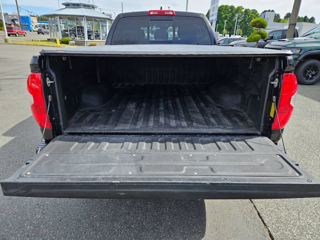 Used 2020 Toyota Tundra SR5 AWD/4WD image 13