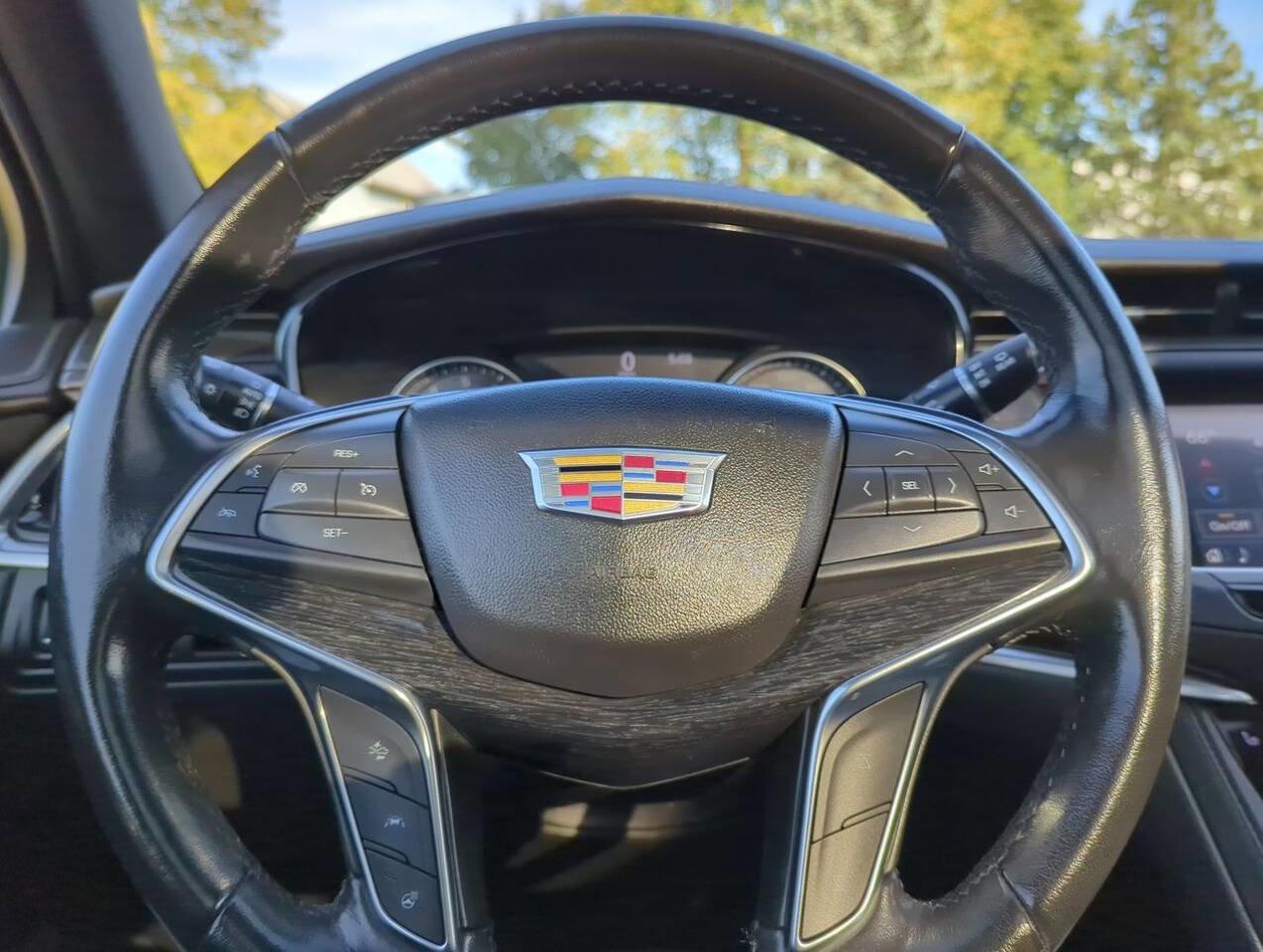 Used 2022 Cadillac XT5 Premium Luxury image 14