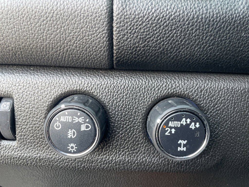 Used 2020 Chevrolet Colorado LT w/ LT Convenience Package image 14