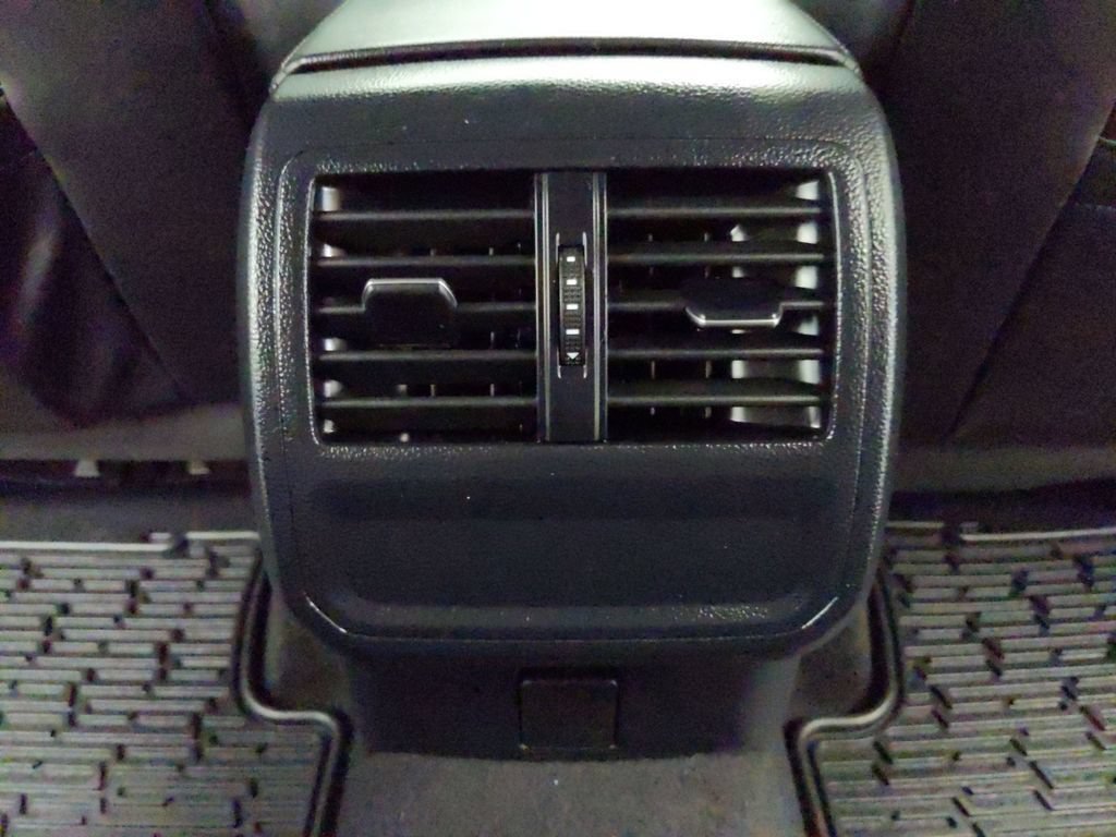 Used 2022 Volkswagen Arteon SEL AWD/4WD image 17