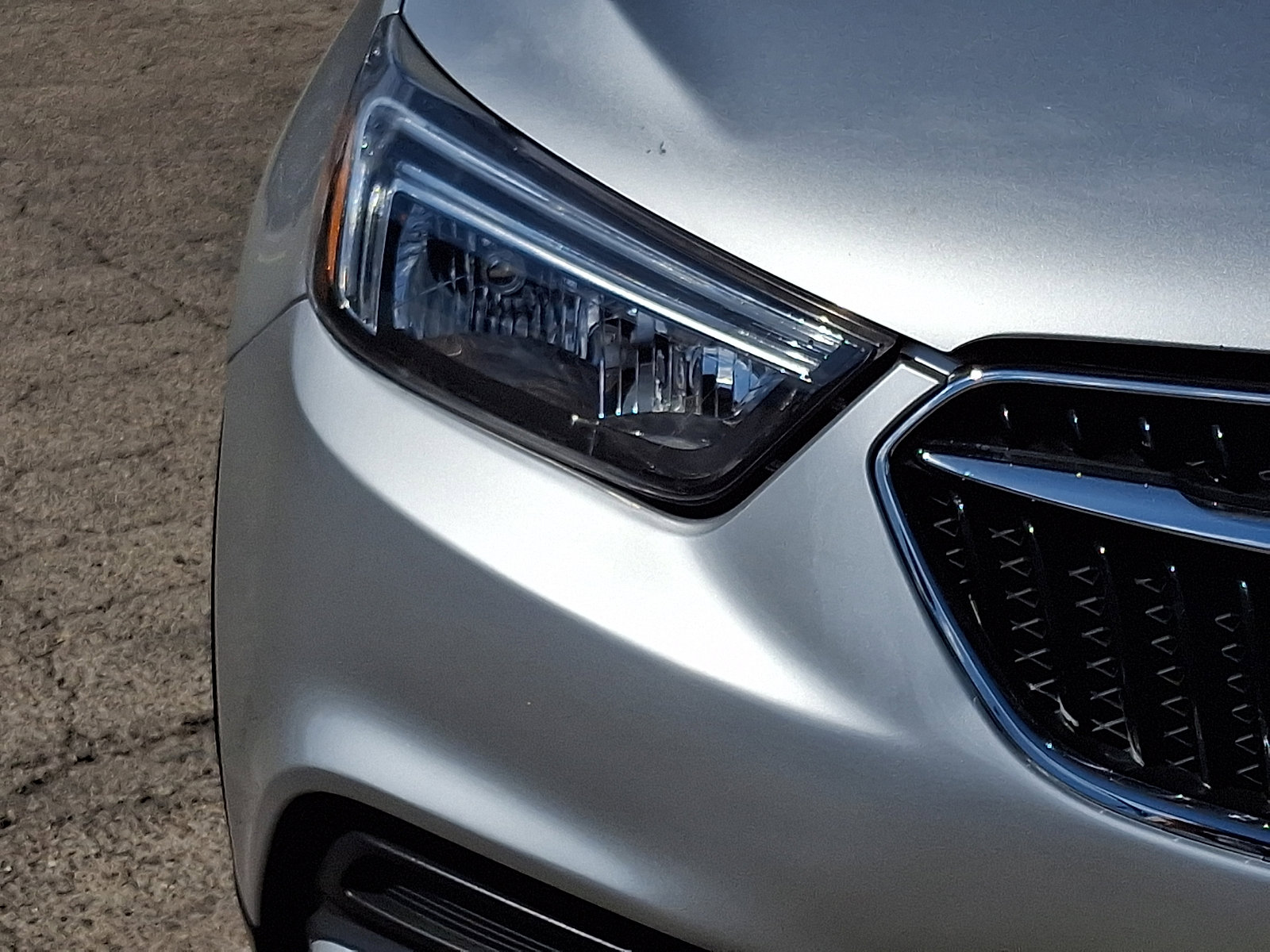 Used 2019 Buick Encore Preferred image 9