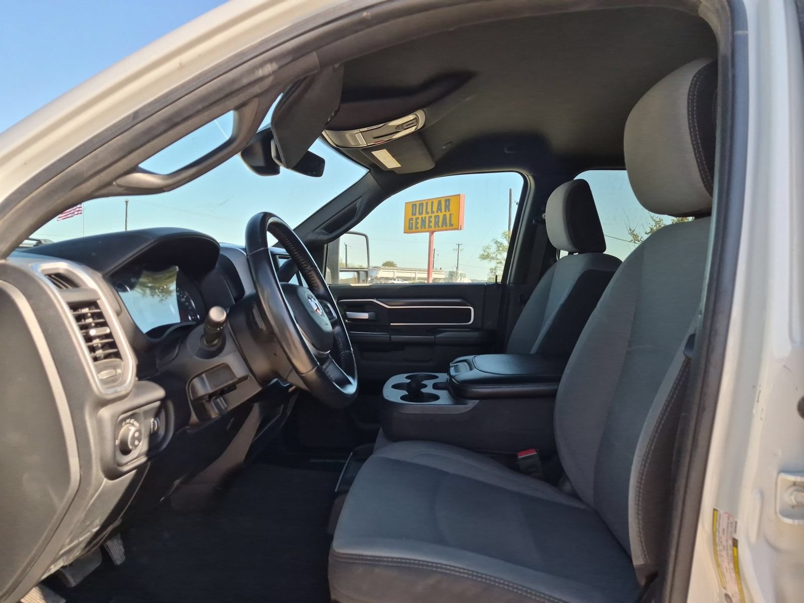 Used 2024 RAM 2500 Big Horn AWD/4WD image 9
