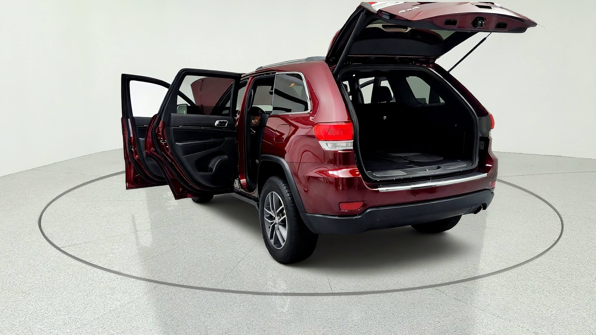 Used 2018 Jeep Grand Cherokee Limited AWD/4WD image 11