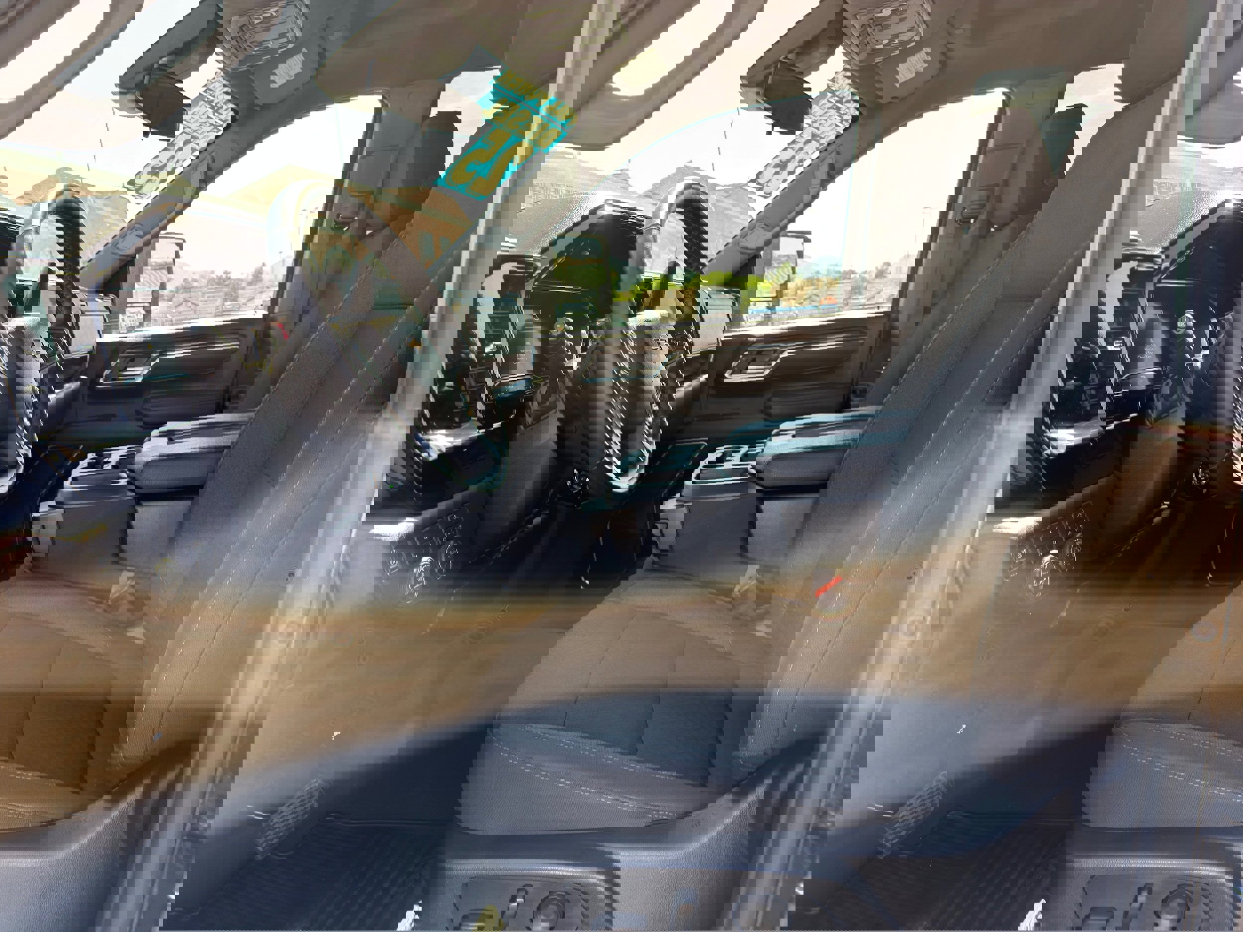 Used 2025 Chevrolet Silverado 2500 LT w/ Convenience Package image 25