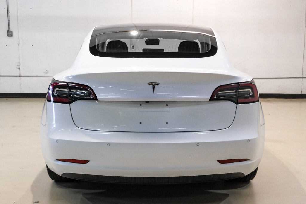 Used 2018 Tesla Model 3 Long Range RWD image 9