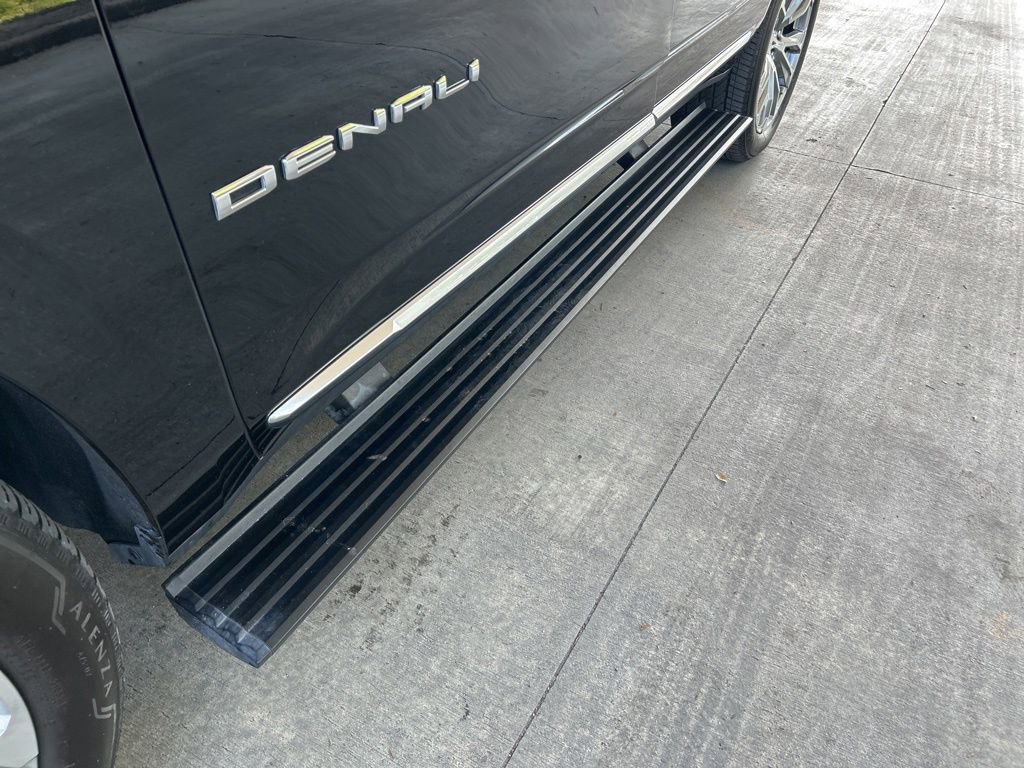 Used 2024 GMC Yukon Denali w/ Denali Reserve Package AWD/4WD image 16