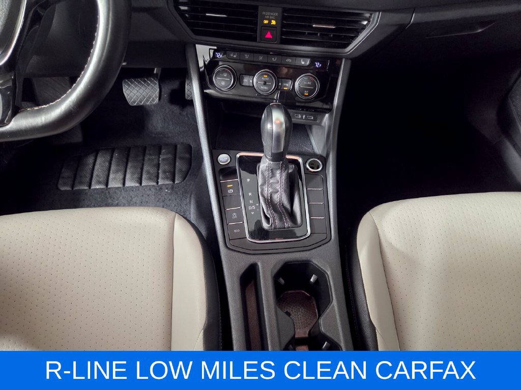 Used 2021 Volkswagen Jetta R-Line w/ R-Line Cold Weather Package FWD image 12