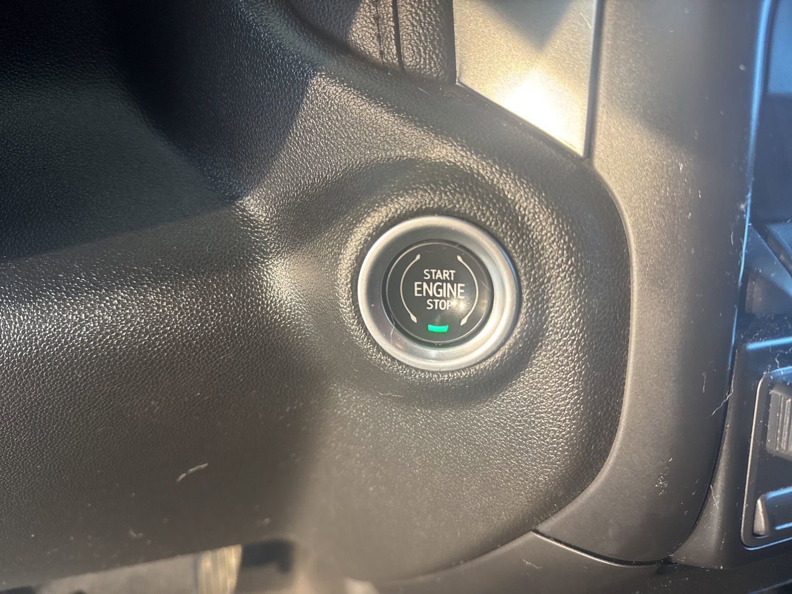 Used 2023 Chevrolet Silverado 2500 LT w/ Convenience Package image 32