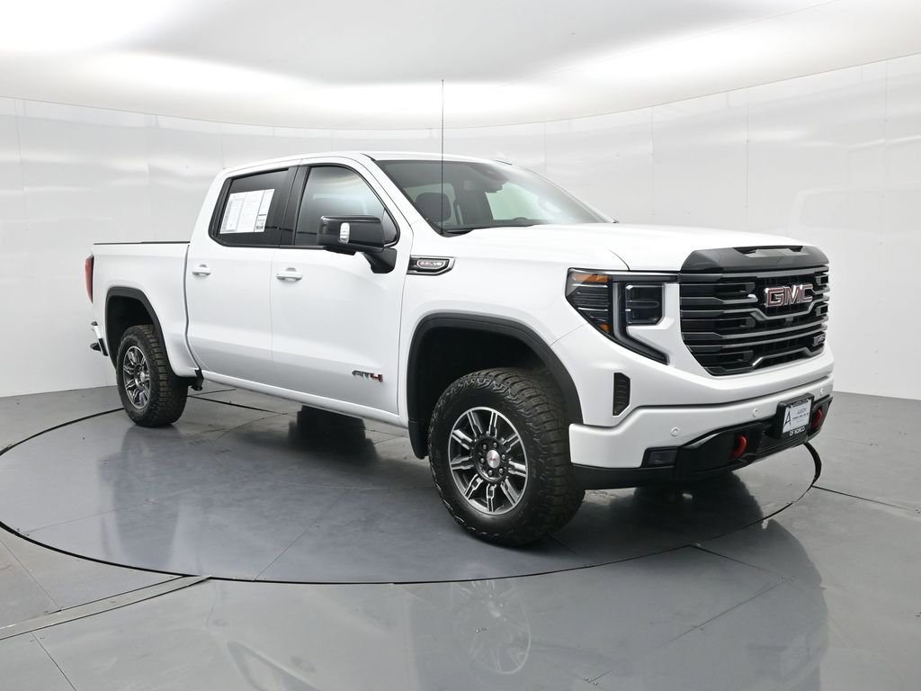 Used 2025 GMC Sierra 1500 AT4 image 4