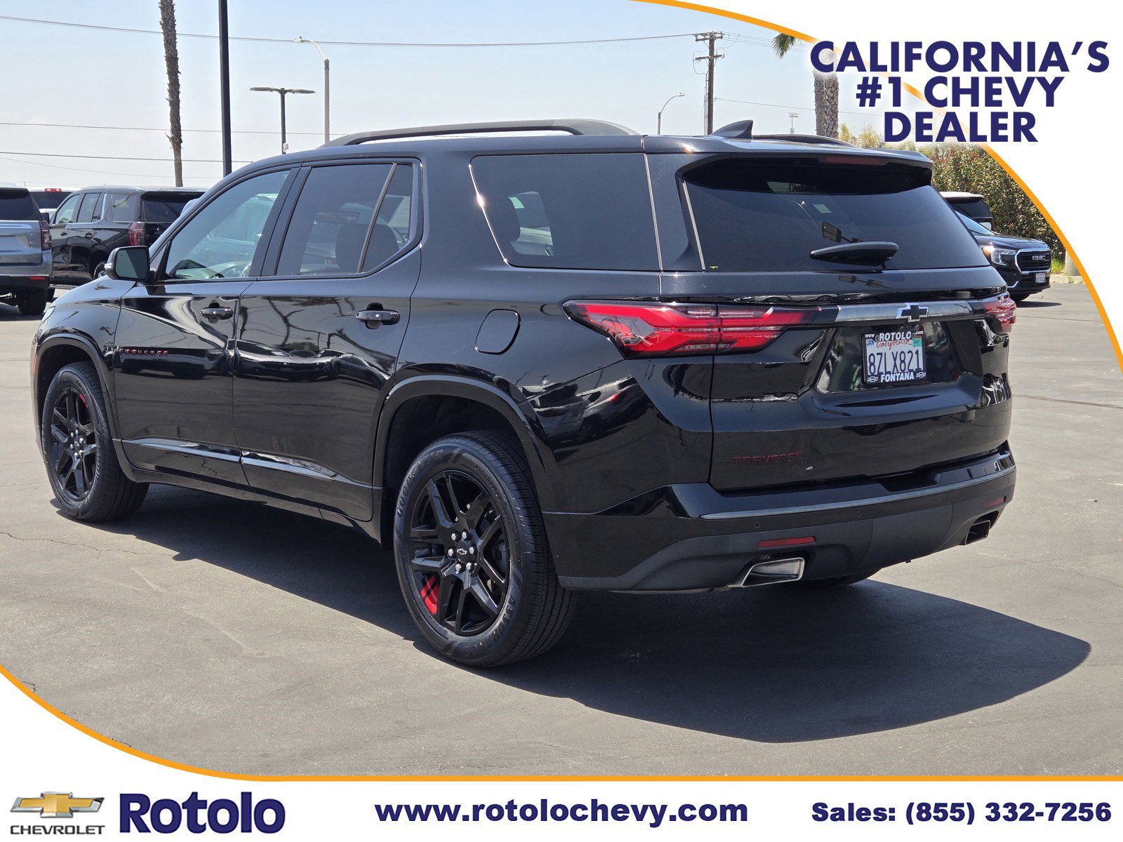 Used 2022 Chevrolet Traverse Premier w/ Redline Edition FWD image 5