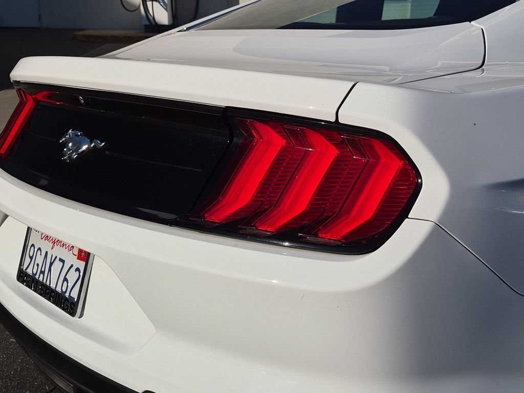 Used 2021 Ford Mustang Coupe RWD image 11