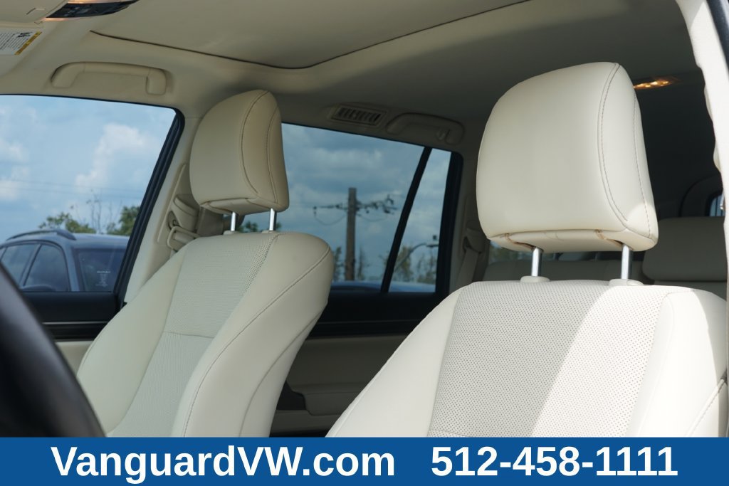 Used 2023 Lexus GX 460 Premium w/ Premium Package AWD/4WD image 9