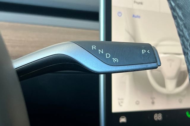 Used 2022 Tesla Model Y Performance AWD/4WD image 25
